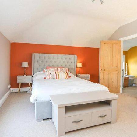Southsea Historic Gem - Elegant Apartments 포츠머스 외부 사진