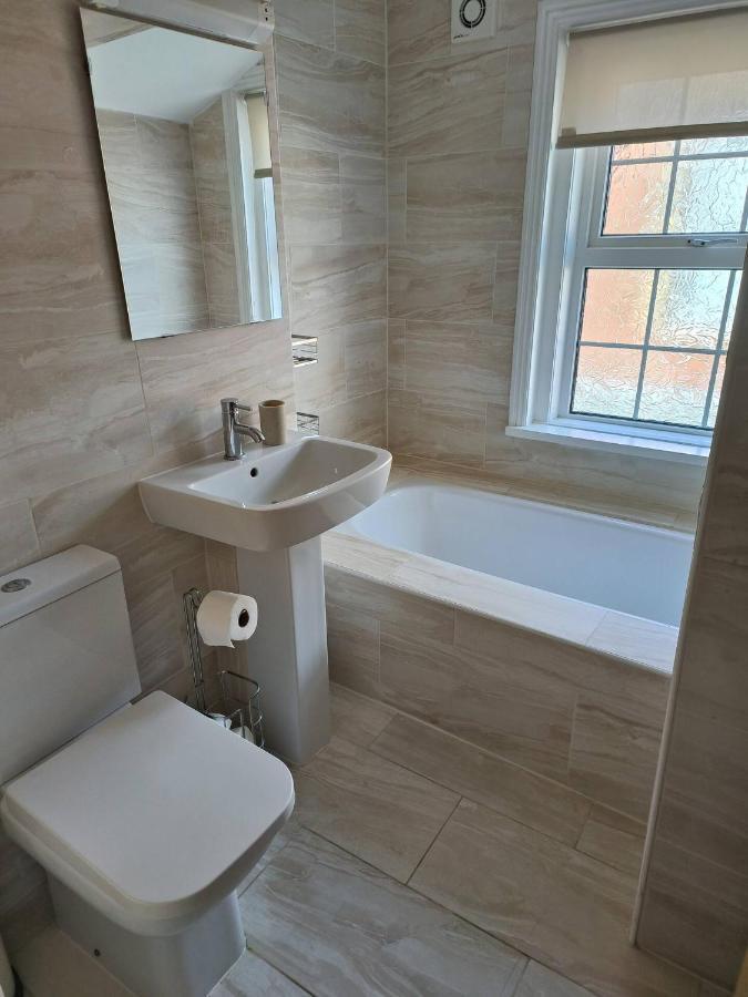 Southsea Historic Gem - Elegant Apartments 포츠머스 외부 사진
