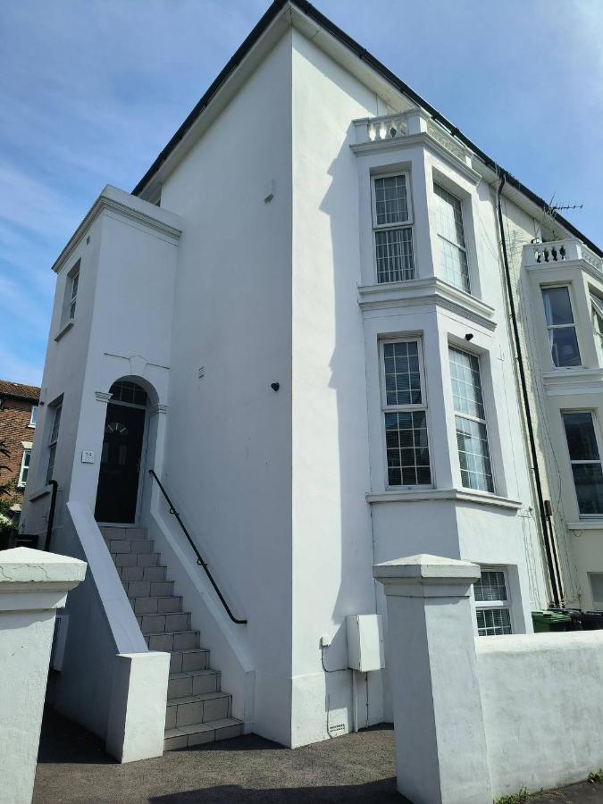 Southsea Historic Gem - Elegant Apartments 포츠머스 외부 사진